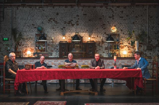 Le Clou: Yves Gueit, Johannes Epremian, Steve Crawford, Gero Gellert, Ralph Schläger Le Clou: Yves Gueit, Johannes Epremian, Steve Crawford, Gero Gellert, Ralph Schläger